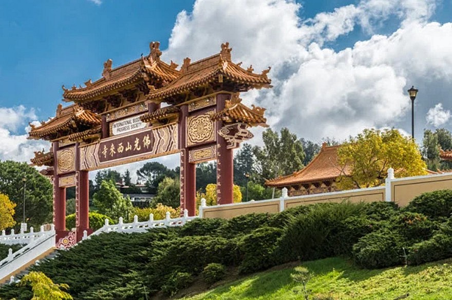 Top 10 Largest Chinese Buddhist Temples in the United States
