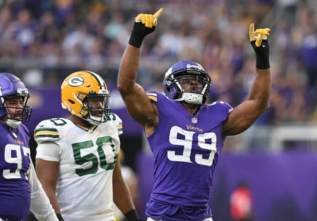 Watch Live Vikings vs. Packers for FREE: NFL Week 18 in the US & Canada