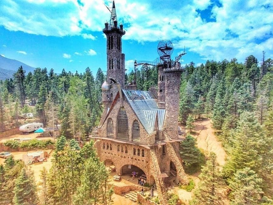 Top 15 Weirdest Houses in the United States You Can Actually Visit Top 15 Weirdest Houses in the United States You Can Actually Visit