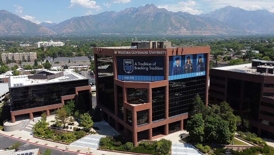 Top 10 Largest Universities in the U.S. by Enrollment (Online + On-Campus)