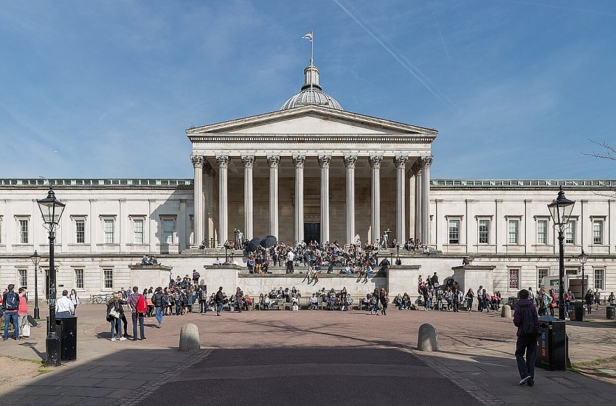 Top 10 Largest Universities in the UK by Total Enrollment (Online + On-Campus)
