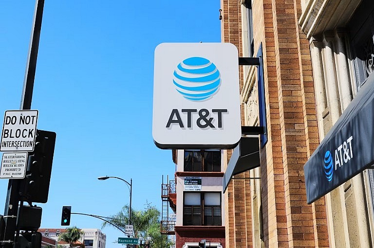 Top 3 Biggest Wireless Carriers in the U.S. Today Top 3 Biggest Wireless Carriers in the U.S. Today