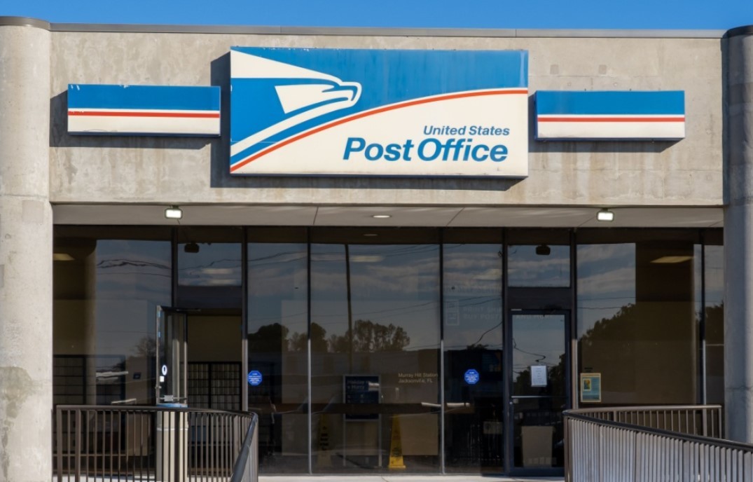 Are Banks and Shipping Services (UPS, FedEx) Open on MLK Day 2026?