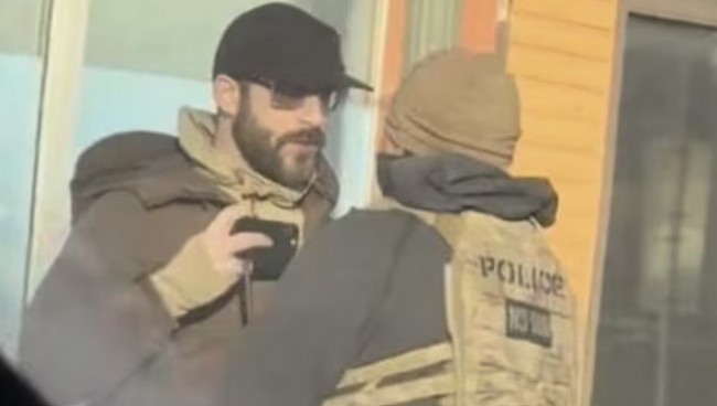 Videos Capture Fatal Encounter as Federal Agents Shoot Man in Minneapolis