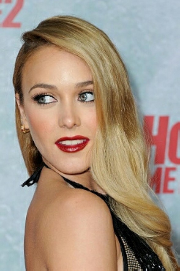 Top 10 Most Famous MLB WAGs in 2026