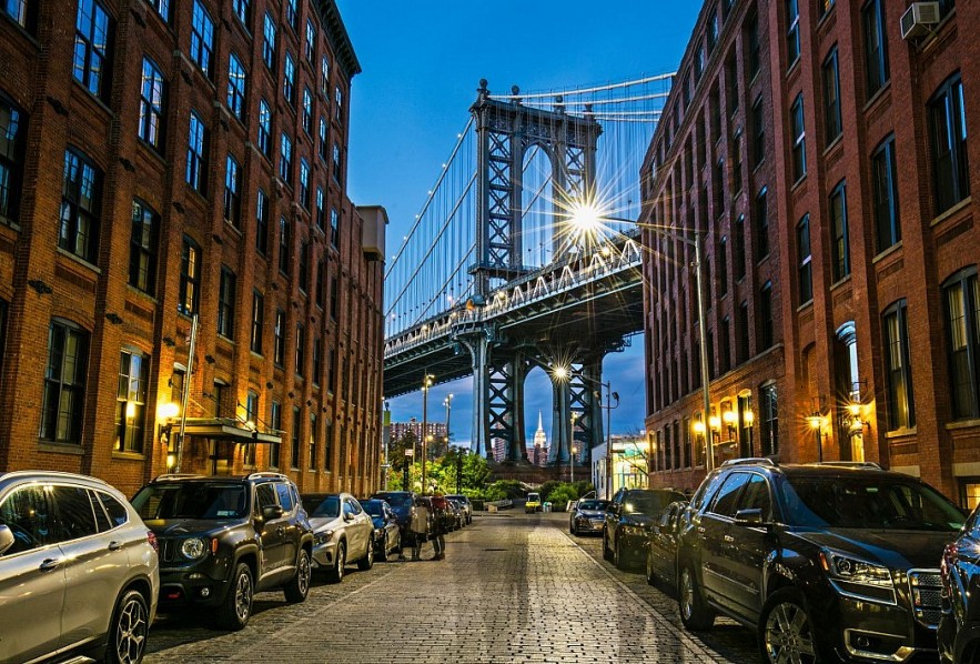 9 Best Streets in NYC for First-Time Visitors: Where to Walk, Eat, and Feel
