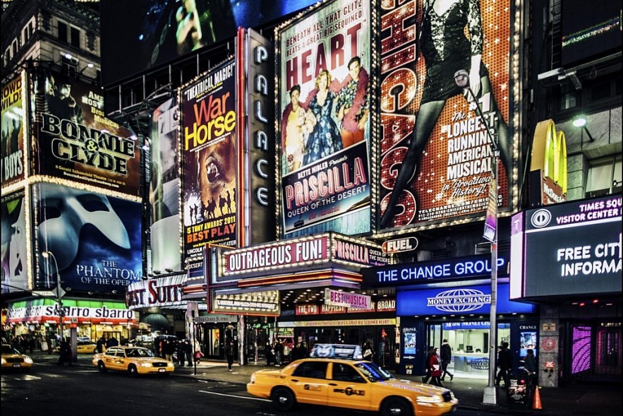 9 Best Streets in NYC for First-Time Visitors: Where to Walk, Eat, and Feel