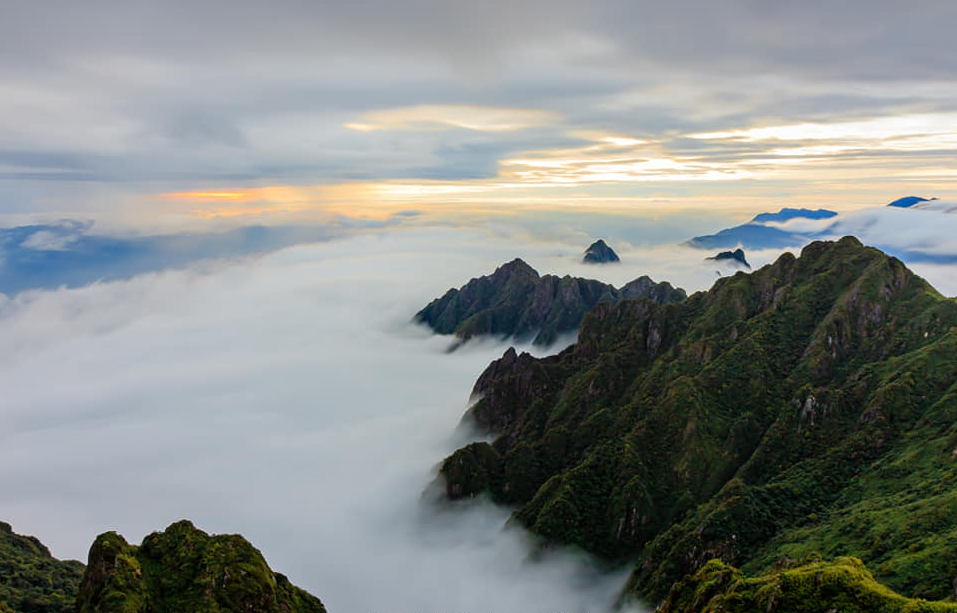 Hunting Clouds in Vietnam's northern highlands