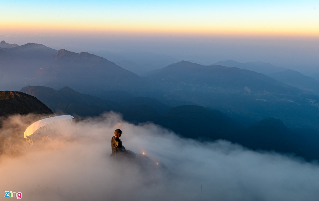 Hunting Clouds In Vietnam"s Northern Highlands | KnowInsiders