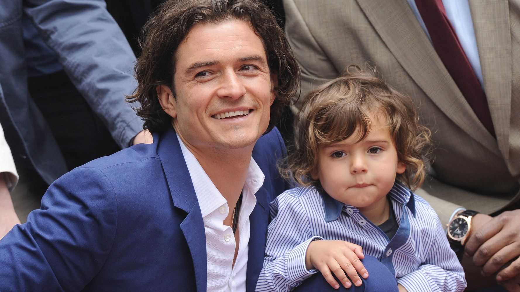 TOP 8 most good-looking celeb dads in the US