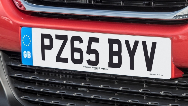 How to Trace Car Owner by License Plate Number in the UK?