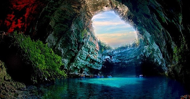 7 Amazing Facts about Son Doòng Cave - Largest Cave in the World