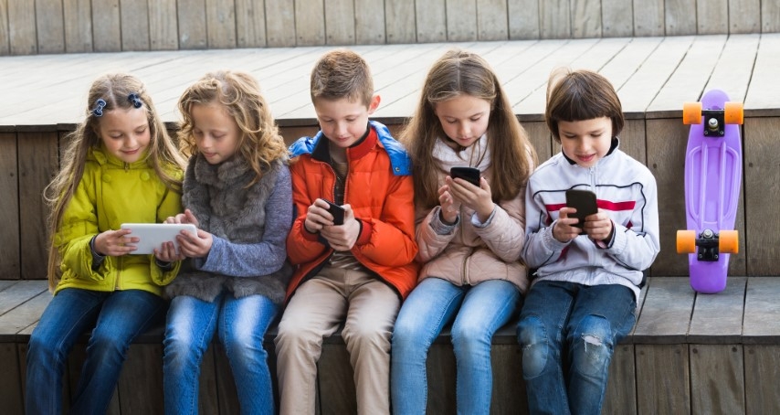 Limiting your children screen time   Ways to improve the situation!