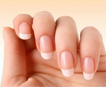7 useful tips to clean your fingernails