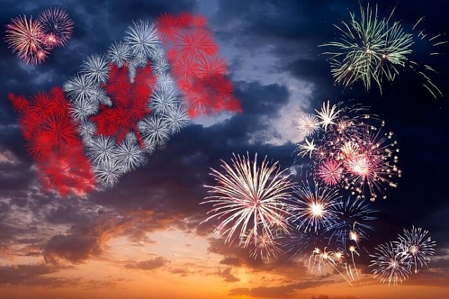 New Year in Canada: Top 7 Traditional Ways to Celebrate