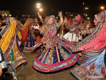 TOP 7 biggest festivals in India