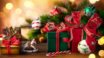TOP 10 Christmas Tree Decoration Ideas