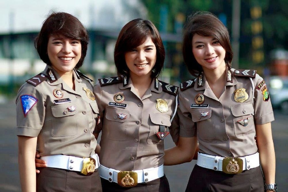 Top 20 Countries With The Most Beautiful Women Police