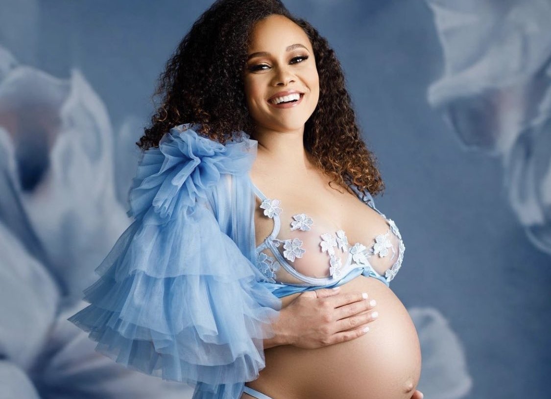 Top 20 Most Beautiful Pregnant Celebrities in The World of All Time