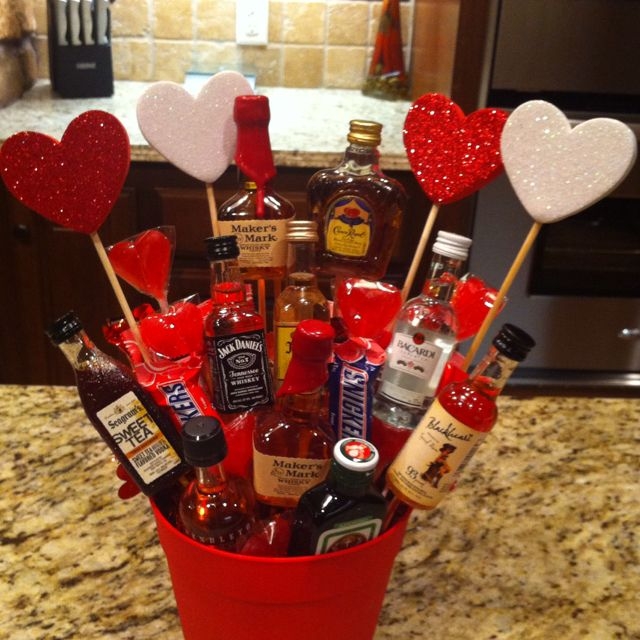 There are tons of gifts you can choose for your loved one on Valentine's Day. Photo: Pinterest 