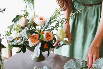 Amazingly easy tips to arrange wedding flowers