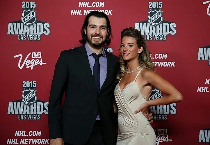 Top 10 Most Beautiful & Hottest NHL WAGs 2022/2023