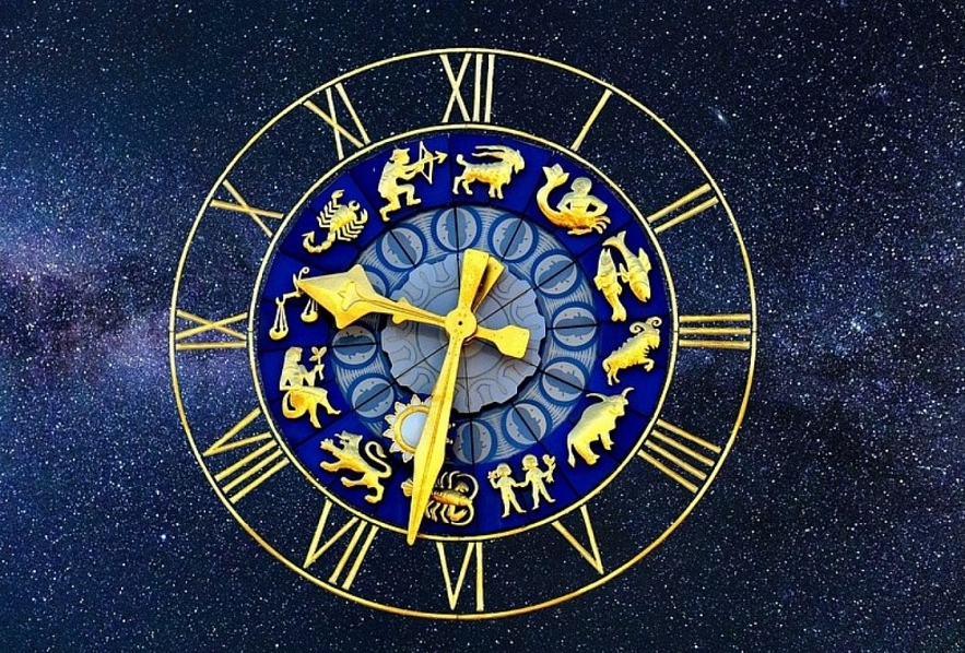 Career Monthly Horoscope May 2022: Astrological Prediction For 12 Zodiac Signs