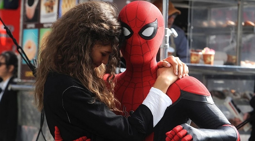 Who Are Tom Holland And Zendaya - A Cute Pair On And Off Screen