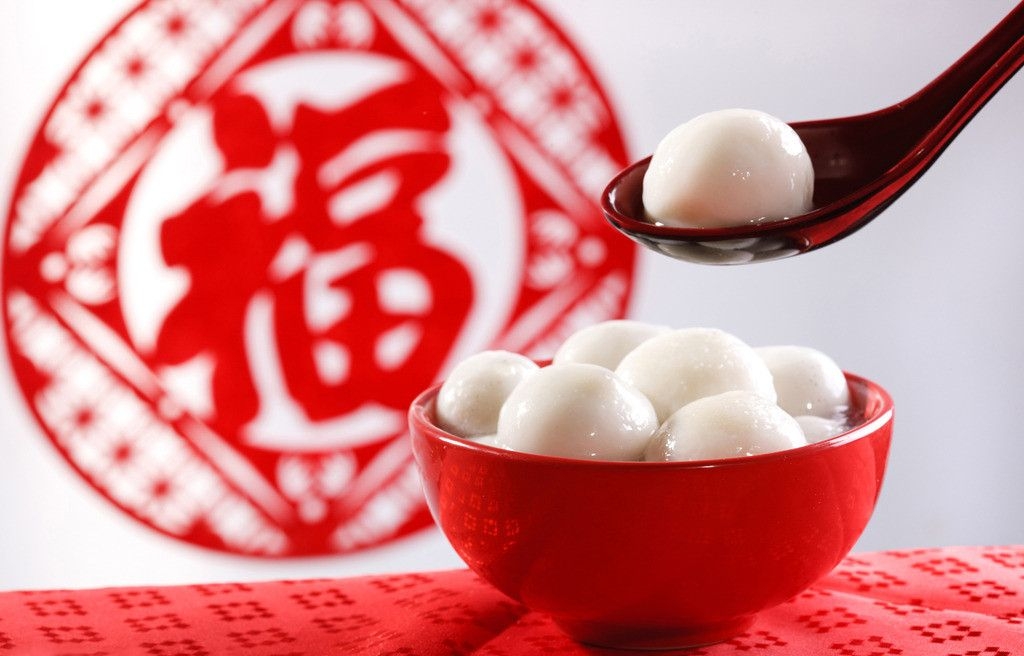 Lunar New Year: 8 Traditional Lucky Foods