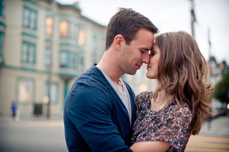 Top 10 Most Romantic Types of Kiss Like in the Movies