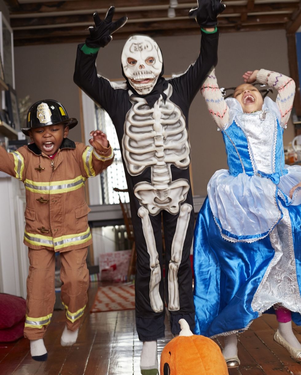 17 Ways To Celebrate Halloween At Home That Are Anything But Boring