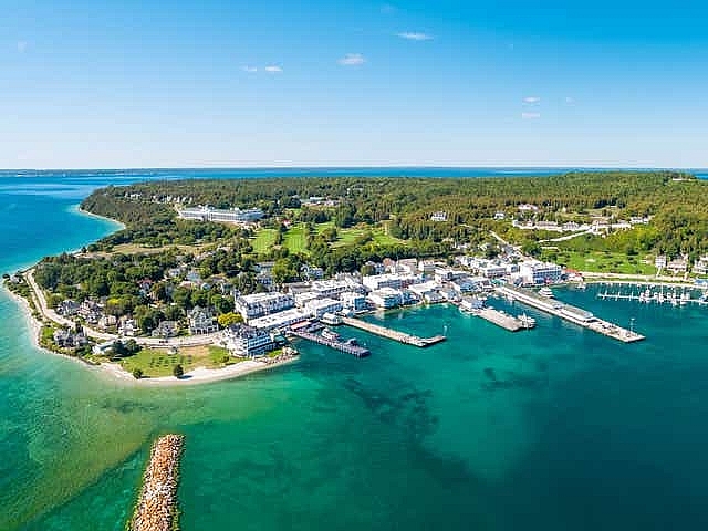 7 Best Places That Tourist Must Visit in Michigan