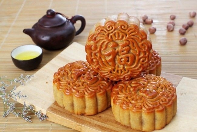 How to Make Chinese Moon Cake (Yue Bing) - Traditional Version