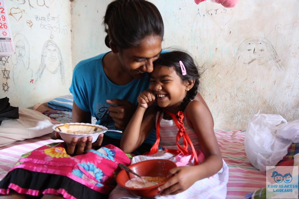 Photo: Kind-hearted Lankans