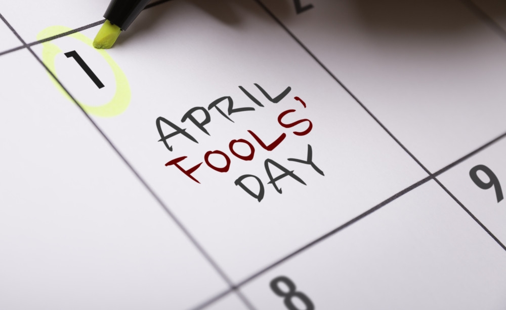April Fools' Day: Funny SMS, Text Messages and Jokes
