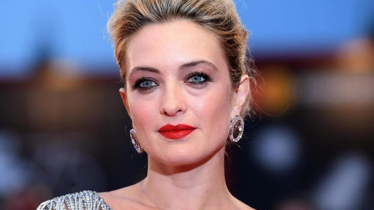 Top 9 Most Beautiful Italian Actresses - Updated | KnowInsiders