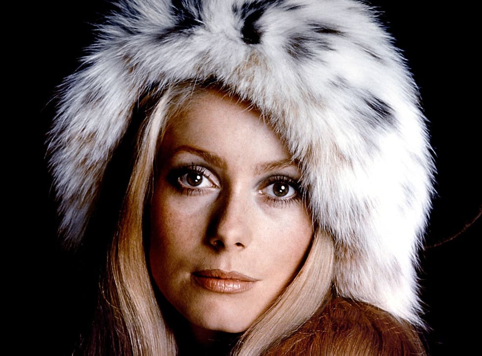 Top 10 Most Beautiful French Actresses Of All Time KnowInsiders   0841 Catherine Deneuve 