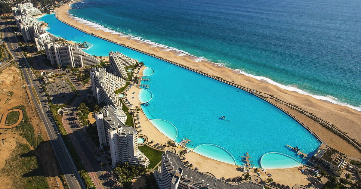 The world’s largest pool is perfect for a Hollywood style chase