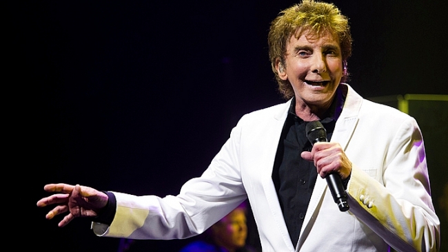 Full Lyrics of 'What Are You Doing New Year's Eve' by Barry Manilow