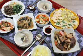 11 Popular Foods on New Year in South Korea