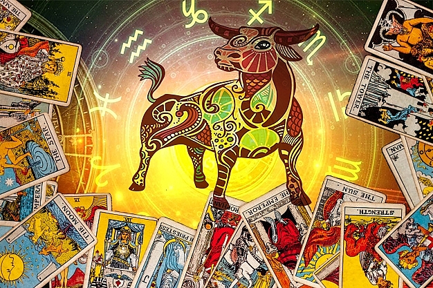 TAURUS Tarot Reading 2021 - Yearly Horoscope and Astrological Prediction for all Zodiac Signs