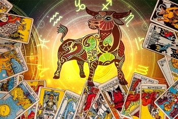 TAURUS Tarot Reading 2021 - Yearly Horoscope and Predictions for all Zodiac Signs