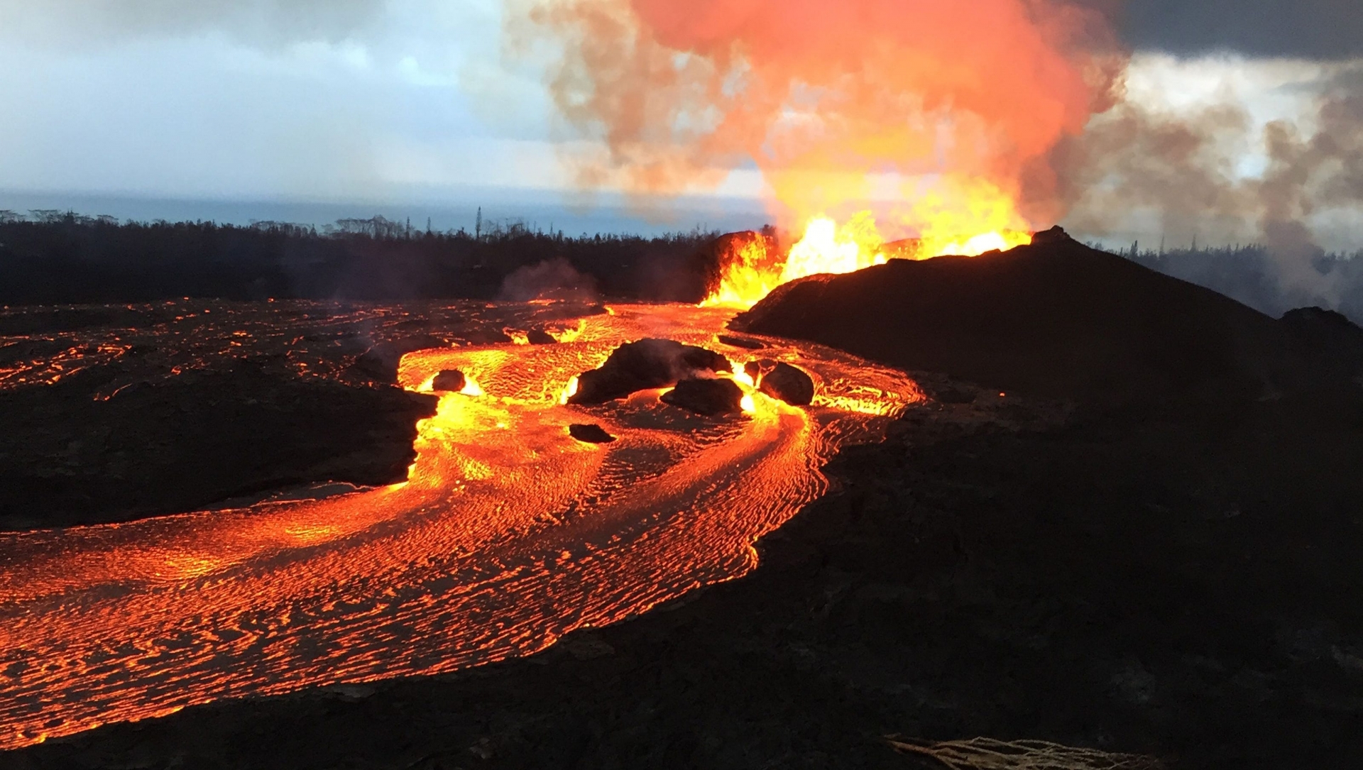 Kilauea Volcano Activity Update 2020. Photo: Live Science
