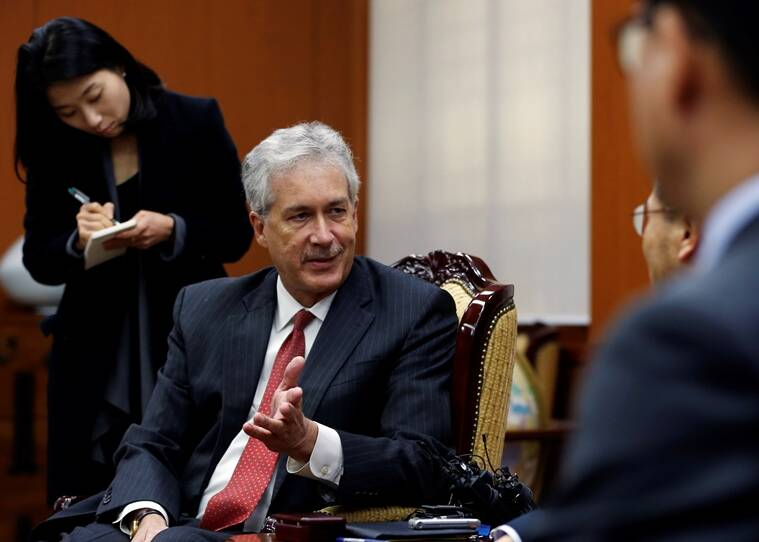 US Deputy Secretary of State William Burns (2nd L) talks with Vice Foreign Minister of South Korea Kim Kyou-hyun during their meeting at the Foreign Ministry in Seoul January 21, 2014. (Reuters)
