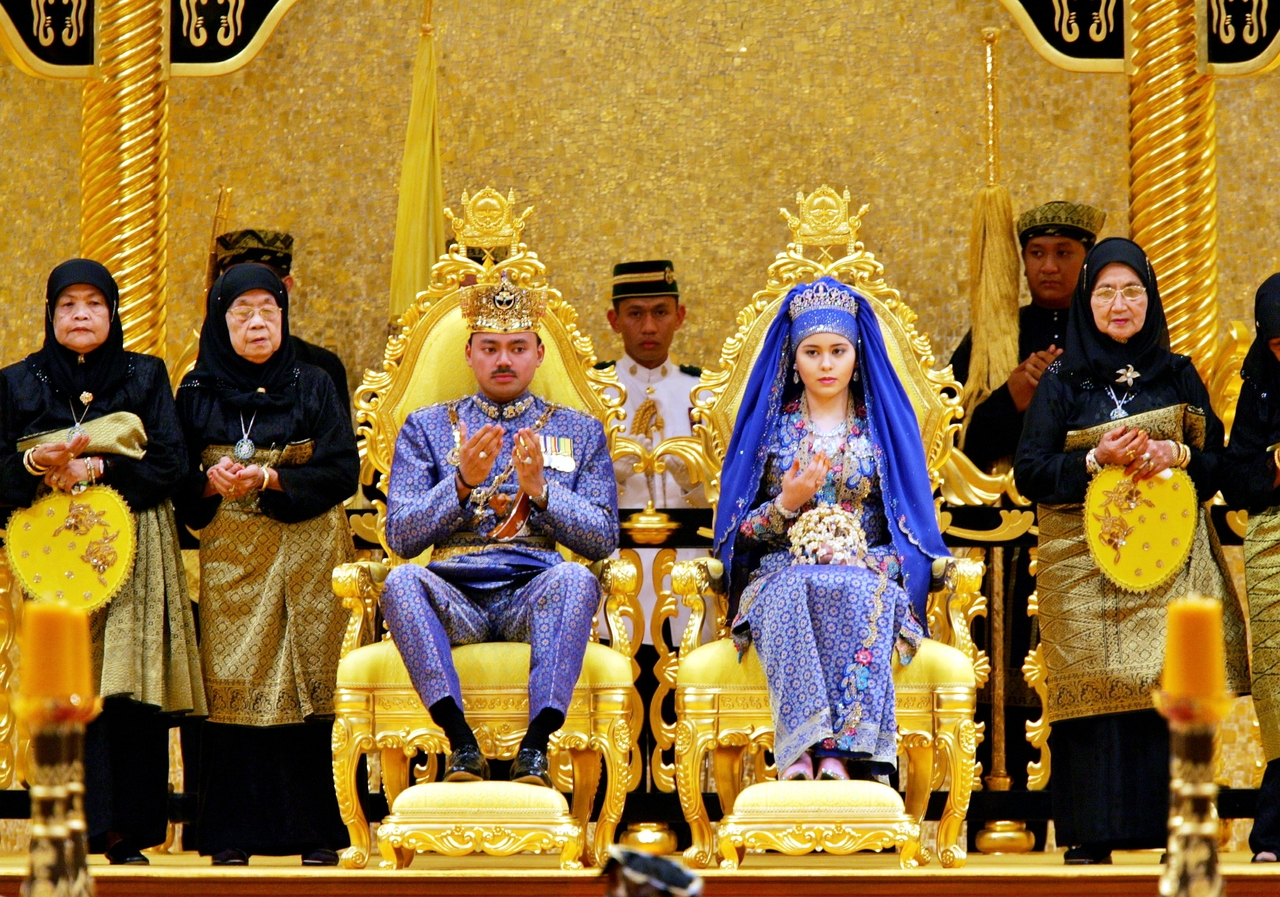 Who Are The Richest Royals In The World?