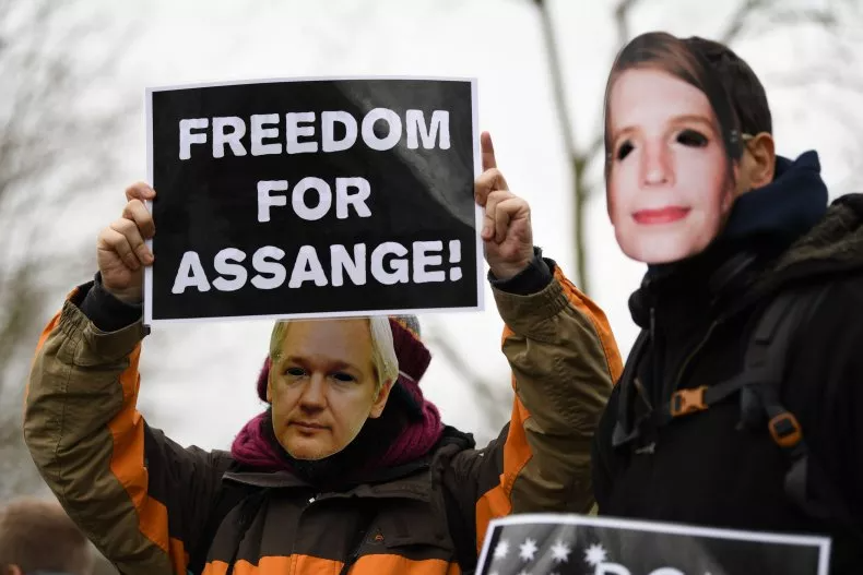3656 julian assange pardon trump