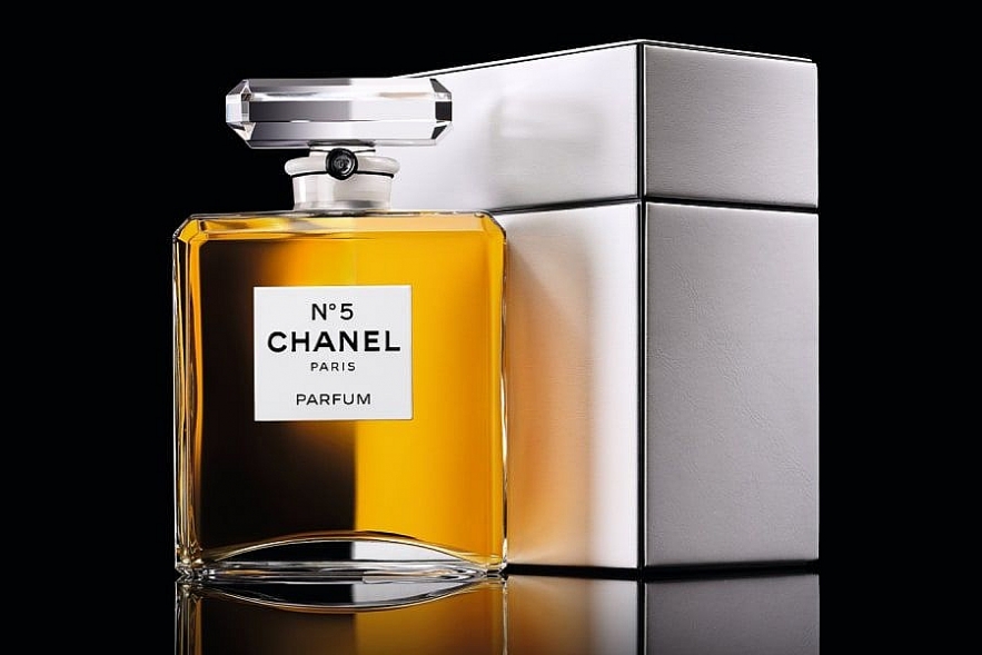 Top 10 Most Expensive Perfumes in the World 2023/2024