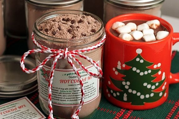 14 Last-Minute Self-Made Gift Ideas For Friends