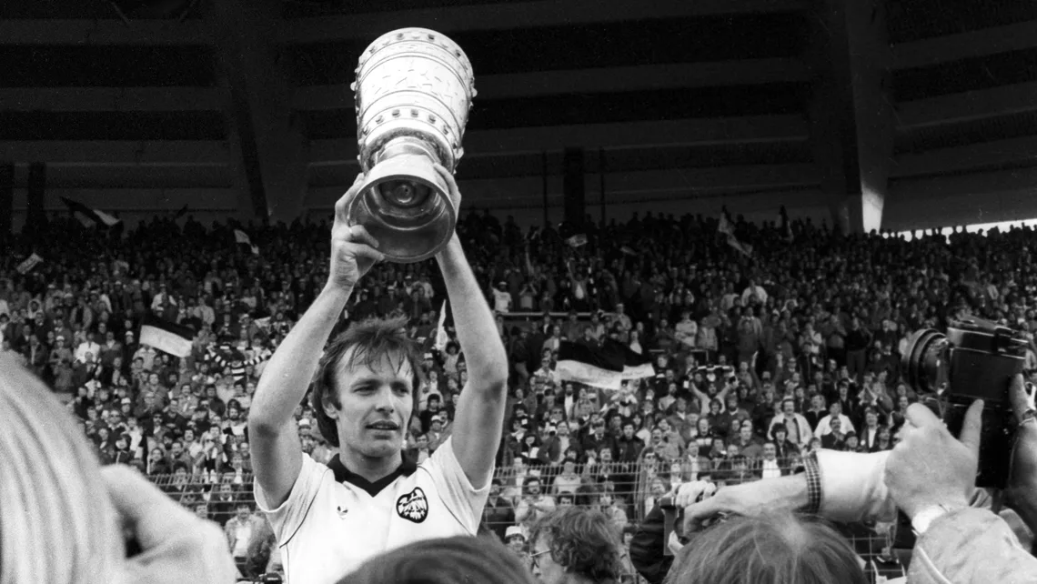 Charly Körbel made nearly 700 appearances for Eintracht Frankfurt - including a record 602 in the Bundesliga - winning four DFB Cups in the 1970s and 80s. - imago/Pressefoto Baumann
