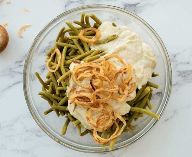 Easy green bean casserole recipe for holiday